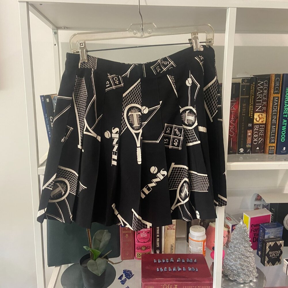 Tail Vintage Black and White pleated tennis skirt